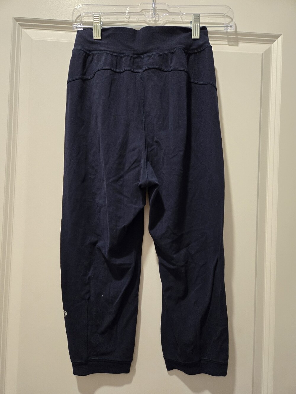 Lululemon Navy Blue Crop Pants Capri - Size 2 - Picture 3 of 4